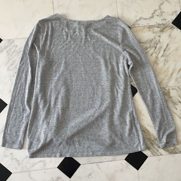 Max & Mia Gray and White Striped Knot Top - Picture 5 of 5